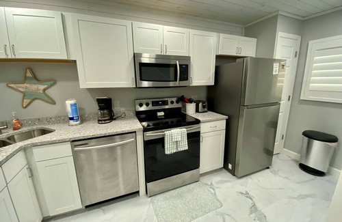 Crescent Beach Condo | Ocean view 2 bedroom townhouse