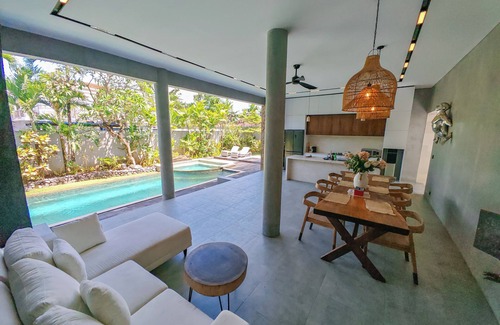 Ketewel Villa | Ocean view 2-bedrooms Yudistira villa 50m from the beach