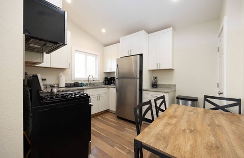 Pacifica House | Ocean View! 2BR Townhouse, 2-car Garage