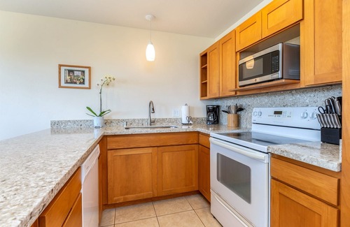 Poipu Condo | Ocean View! 3 Min Walk To Poipu Beach!