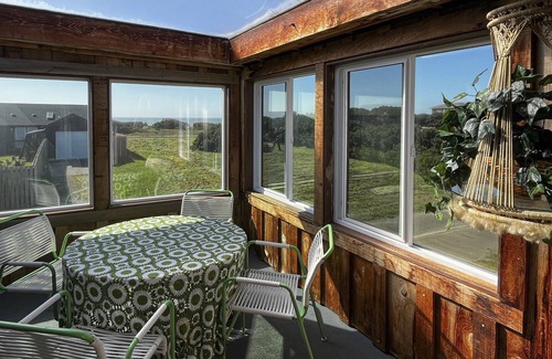 Bandon House | Ocean view 70s-themed home with beach access, grill, funky interior, & W/D