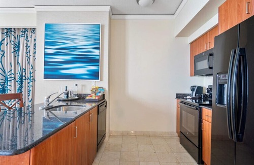 Sunny Isles Beach Hotel | Ocean View Apartment w/Kitchen in Luxury Beach Resort