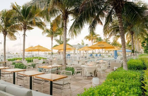 Key West Hotel | Ocean View Balcony 2 Queen Suite at Oceans Edge Resort, Marina Access, 6 Pools