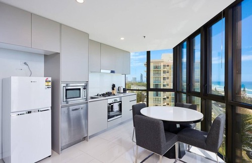 Surfers Paradise Apartment | Ocean view beachside 2bedroom Apartment In Surfers