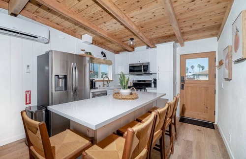 Oceanside Condo | Ocean View Beach Escape w/Private SPA, SunDeck, BBQ, EV Charger, XBOX, Pets ok