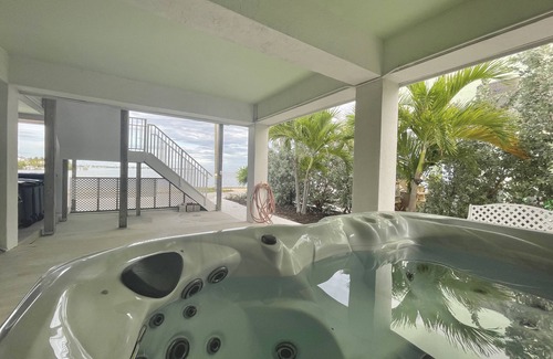 Marathon House | Ocean View & Canal Access Home with Jacuzzi
