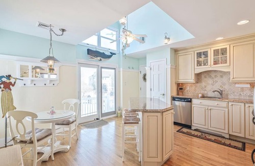 Admiral Estates House | Ocean View Cape May Beach Home w/Deck | Sleeps 14