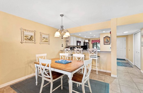 Cocoa Beach Condo | Ocean View Condo Steps from Pool and Beach with Tennis Court