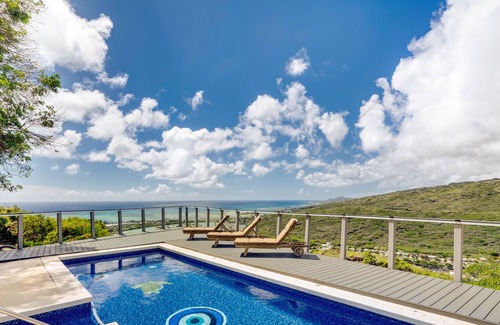 Hawaii Kai House | Ocean View Cottage if rented with Main House can sleep up to 11 guests