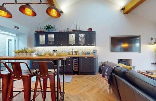 Baglan Cottage | Ocean View Cottage - Mumbles