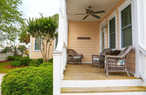 Southport House | Ocean-view, family-friendly, walking access to charming town and marina