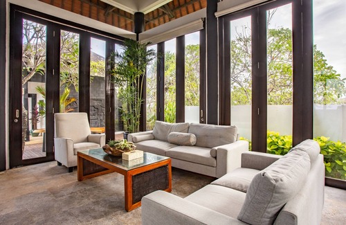 Kampial Villa | Ocean View Four Bedroom Villa