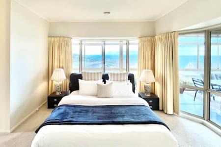 Mount Martha House | Ocean View Holiday Home near Beach in Mount Martha