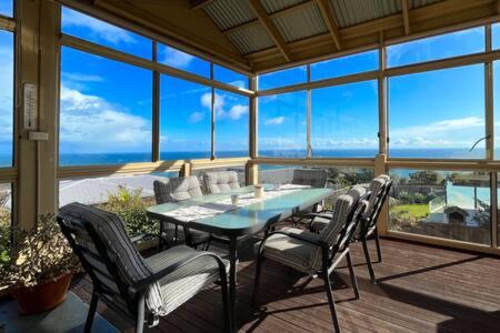 Mount Martha House | Ocean View Holiday Home near Beach in Mount Martha