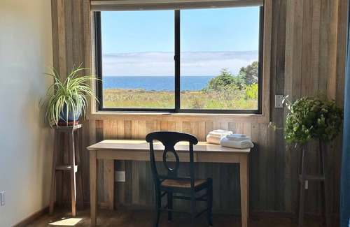 Sea Ranch House | Ocean-view home steps from rec center with private hot tub, pools & saunas