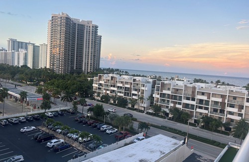 East Fort Lauderdale Condo | Ocean view in Fort Lauderdale Spacious 1-bedroom condo with pool and fitness rm