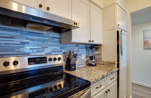 Oceanmarsh Subdivision Condo | Ocean-View Island Condo w/Pool: Pets Welcome!
