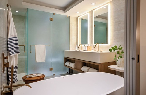 Sugar Sands Hotel | Ocean View King, Amrit Ocean Resort, Direct Beach Access, Multiple Pools