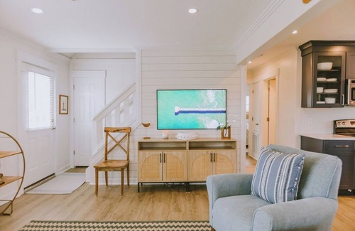 South Nags Head House | ★Ocean View l 4 King Beds l Fully Remodeled Coastal Retreat w/Modern Comfort★