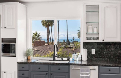 Ventura House | Ocean View Luxury Hillside Home- Ventura Hills