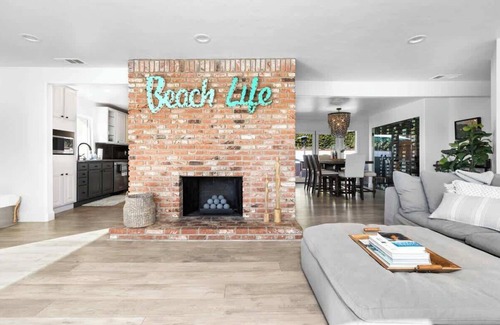 Ventura House | Ocean View Luxury Hillside Home- Ventura Hills