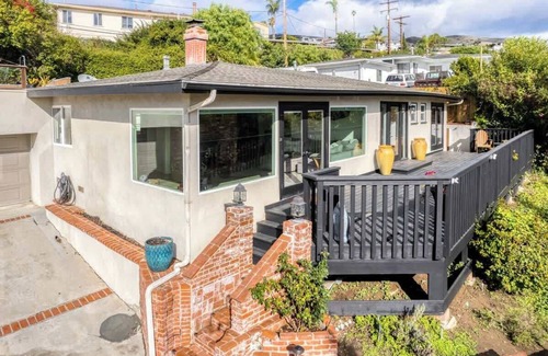 Ventura House | Ocean View Luxury Hillside Home- Ventura Hills