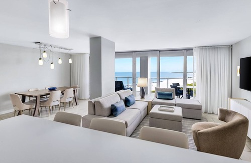 Marco Island Resort | Ocean View Marriott's Crystal Shores Resort 2-BDRM Villa Beachfront Marco Island