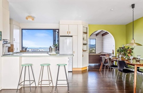 Austinmer House | Ocean View Oasis Austinmer