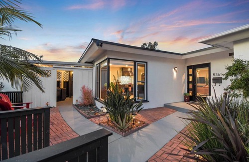 La Jolla Mesa House | OCEAN VIEW/Pool/Gourmet Kitchen/Outdoor Oasis near La Jolla! Sleeps 9 people!