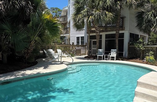 Plantation House | Ocean View Private Oasis in Plantation w/Heated Pool!