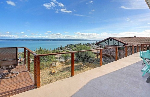 Camano Island House | Ocean View Retreat | Private Beach Access
