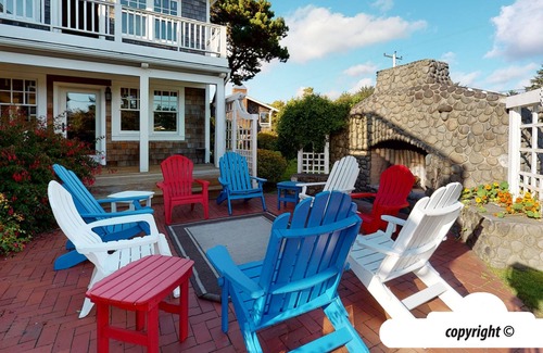 Gearhart House | OCEAN VIEW: SAND HILL MANOR: Seaside Vacation Homes, Inc. Managed
