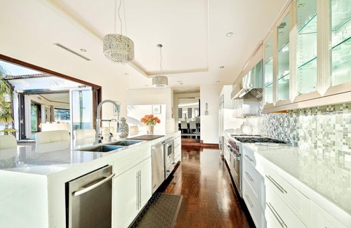 La Jolla Mesa House | Ocean View Serenity with Theater and Pool