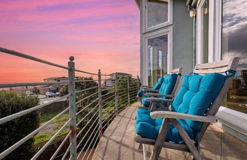 El Granada House | Ocean View & Steps to Beach - Miramar Home - Roof Deck, Coastal Trail, Restaurants, Activities