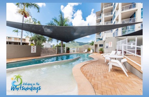 Airlie Beach Apartment | Ocean view studio unit