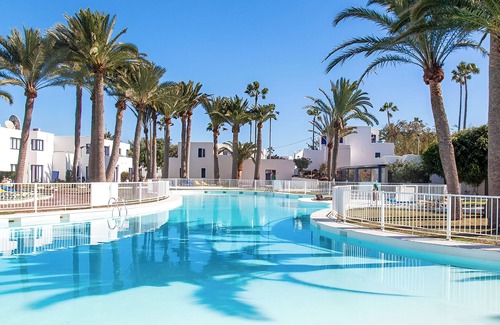 Corralejo Apartment | Ocean View Studio, Large Terrace, 100m to Beach, Pool