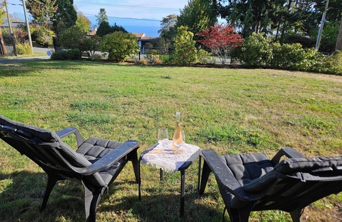 Courtenay Apartment | Ocean View Suite in Courtenay