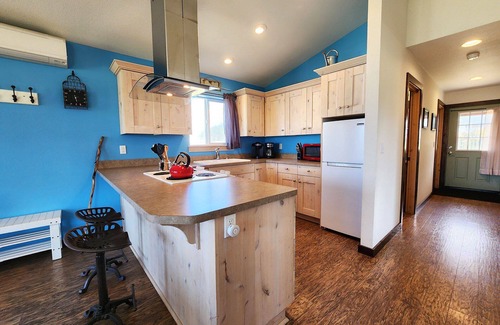 Yachats House | Ocean View, Walk to Everything! Dog Friendly! Cute Yachats, Oregon Home!