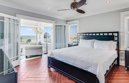 Del Mar House | Ocean View with Private Pool Casa de Joy Dos