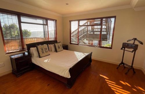 Herolds Bay Apartment | Ocean View