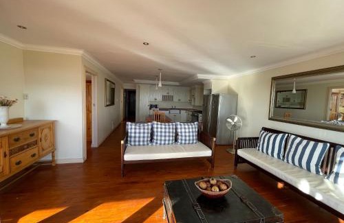 Herolds Bay Apartment | Ocean View