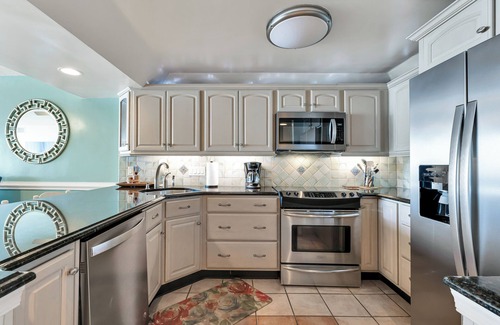 Northeast Virginia Beach Condo | Ocean views! 2br 2bath condo on the beach!