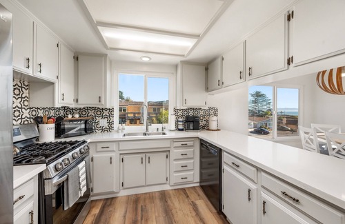 Cayucos House | Ocean Views 3BR Sleeps 9!