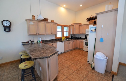 South Nags Head House | Ocean views, community pool, and hot tub await you at Seaquil,