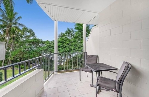 Trinity Beach Apartment | Ocean Views for the Whole Family