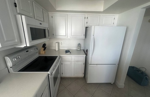 Stuart Apartment | OCEAN VIEWS! OCEAN VIEWS!- BREATHTAKING DIRECT BEACHFRONT CONDO 2/2