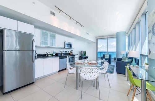 North Beach Apartment | Ocean Views on the Beach! Pool w/Hot Tub and Gym | Florida