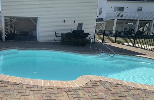 North Myrtle Beach Cottage | Ocean Views Private Pool with outdoor kitchen