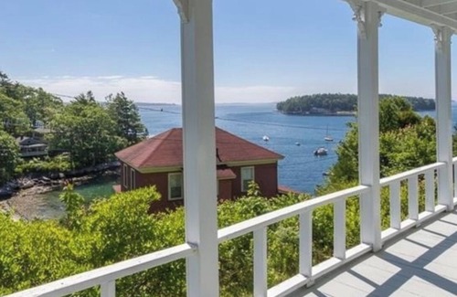 Boothbay Harbor Cottage | Ocean views, private beach, garden patio, red clay tennis, dock access, WiFi