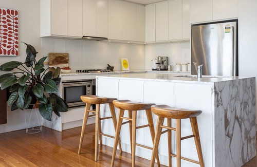 Coogee Apartment | Ocean Views. Private Pool. Large Deck Overlooking Coogee